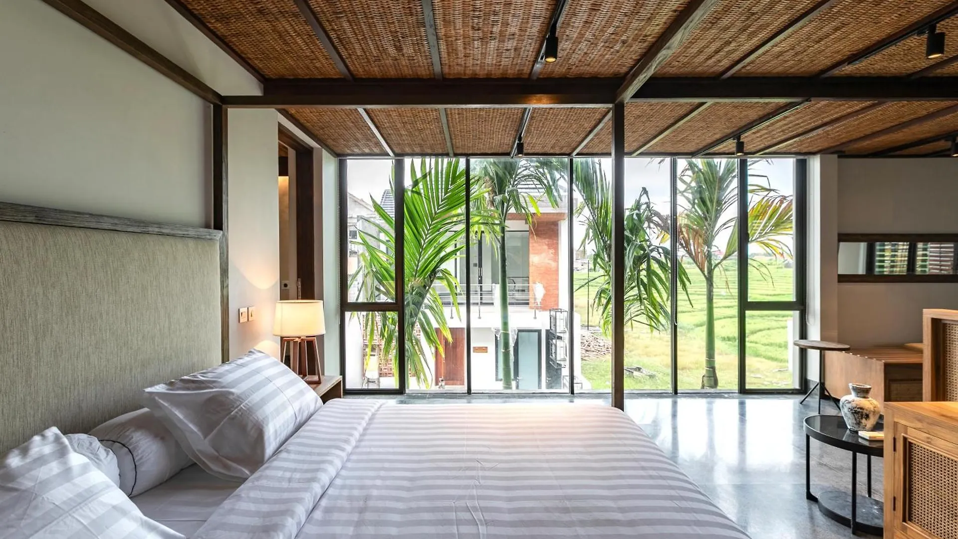 The Hollow Canggu By Bali Prime Hospitality 0*,  Indonesien